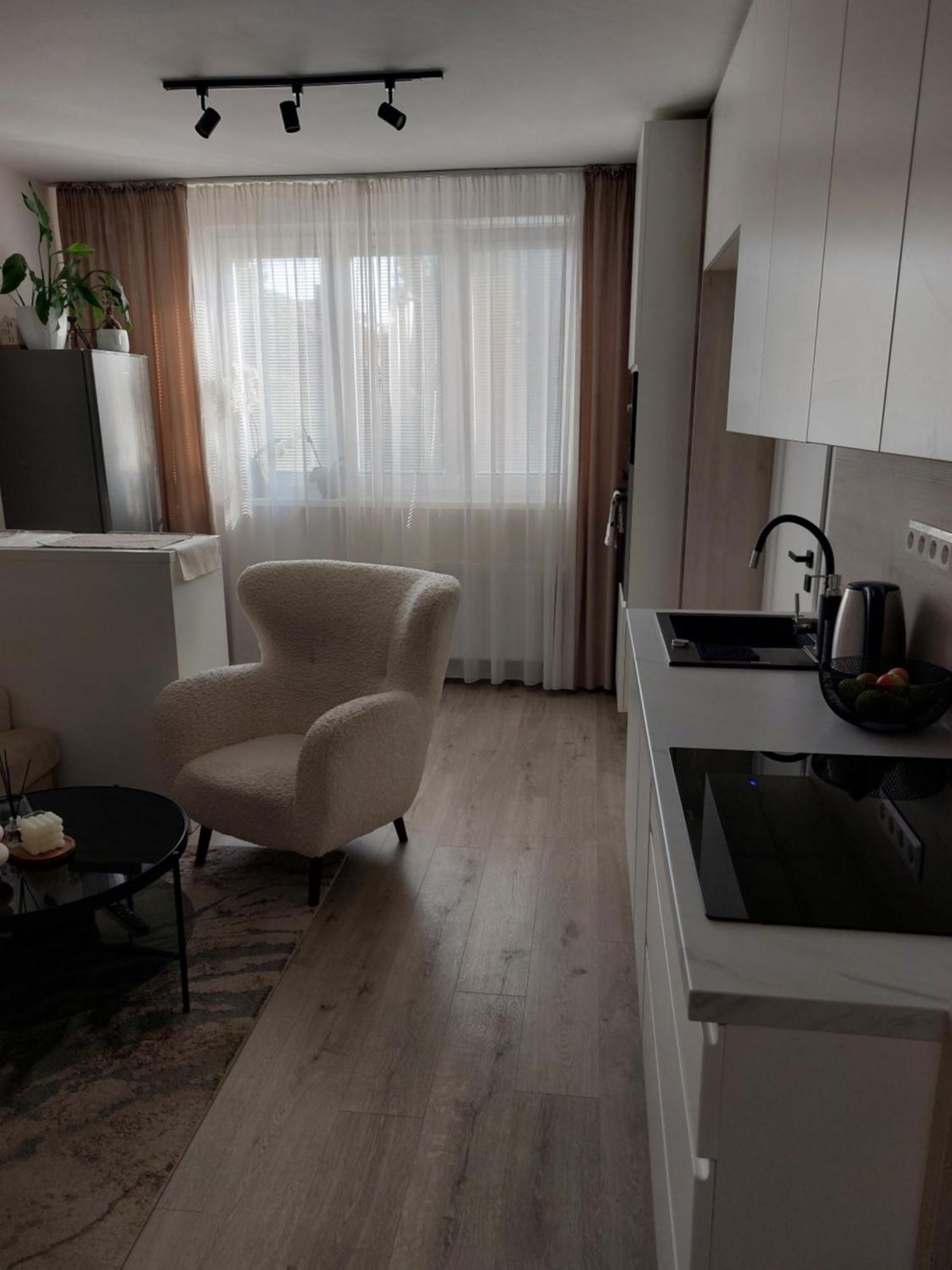 M&M Apartman Trencin Exterior photo